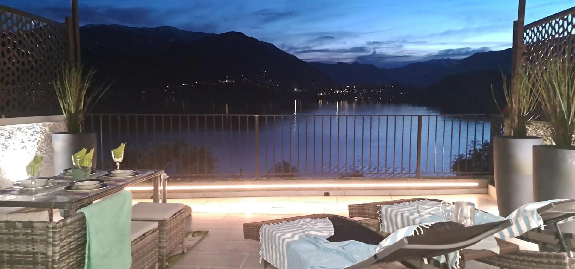 Dream Lake Panorama, Garage In The Center Of Varenna Italy