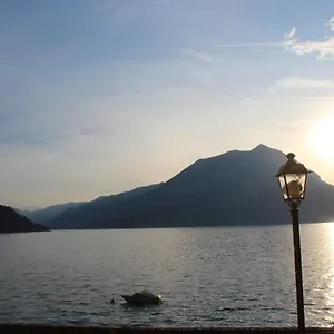 Namaste Fiumelatte Varenna